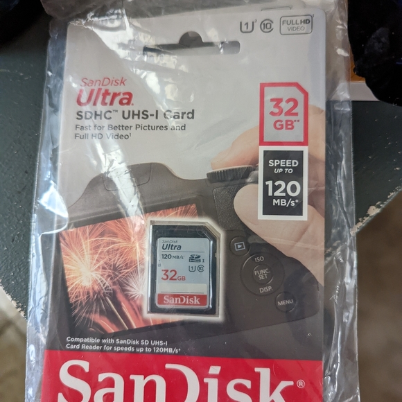 NIB External Hard Drive Set & 2 SanDisk SDHD 32GB Cards Bundle - Picture 5 of 7